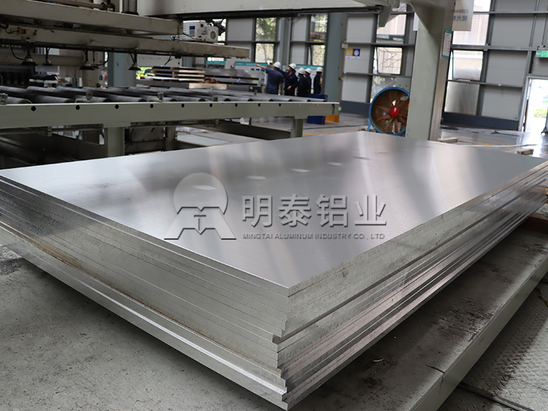 6061铝板_国标铝板_宝运莱铝业规格齐全