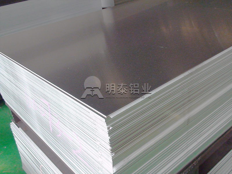 储能柜用5052铝板-揭秘其性能优势与行业趋势