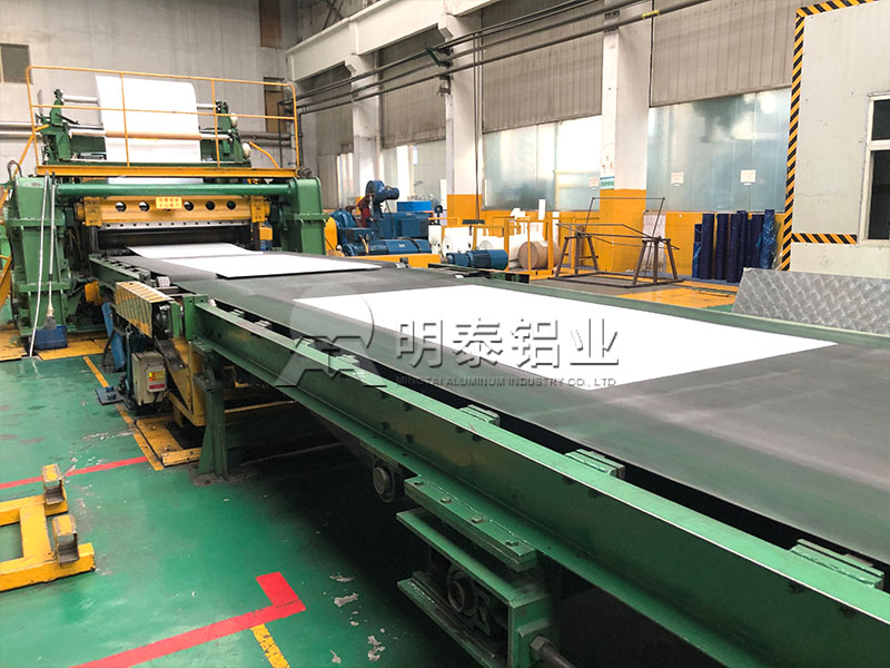 5052铝板化学成分解析：镁铬元素提升耐蚀性