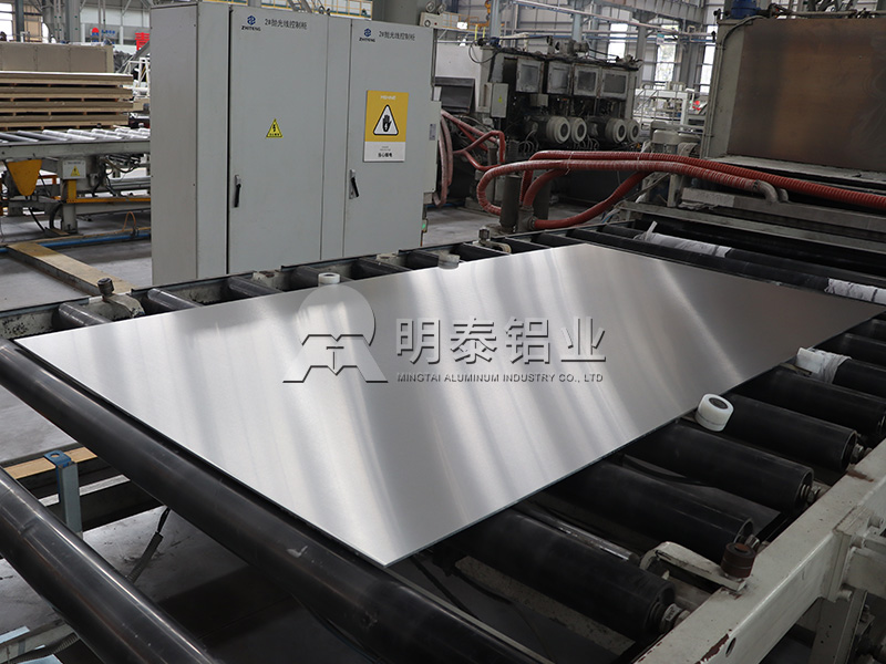 6061铝板:工业结构件精密加工专用铝材